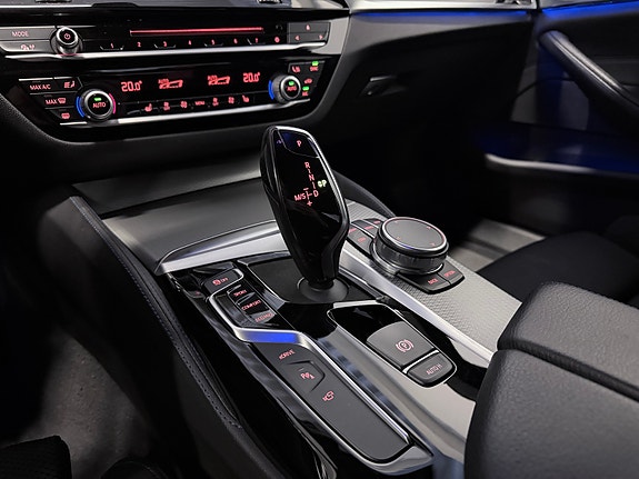 BMW 530e 21 of 30