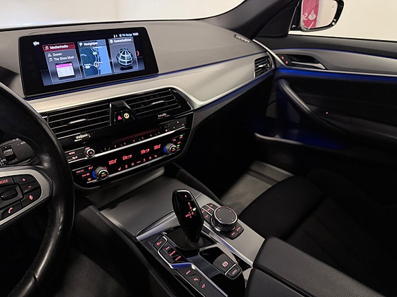 BMW 530e 19 of 30
