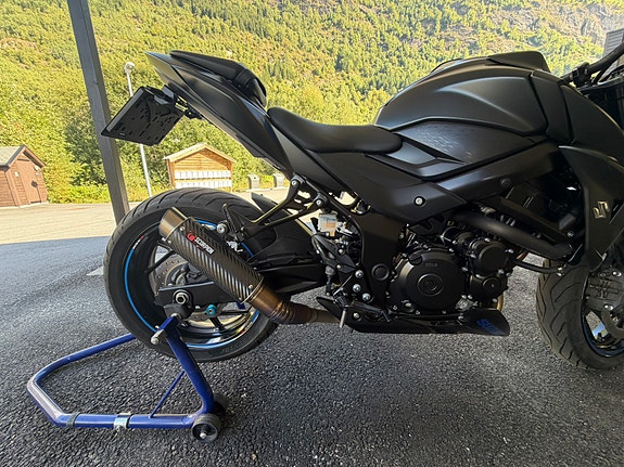 Suzuki GSX-S 750 6 of 9
