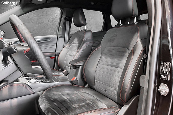 Ford Kuga 14 of 27