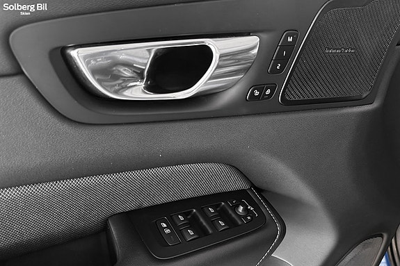 Volvo XC60 30 of 30