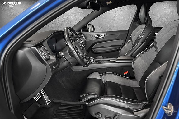 Volvo XC60 18 of 30
