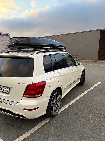 Mercedes-Benz GLK220 12 of 23