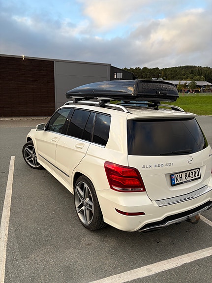 Mercedes-Benz GLK220 8 of 23