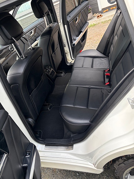 Mercedes-Benz GLK220 19 of 23