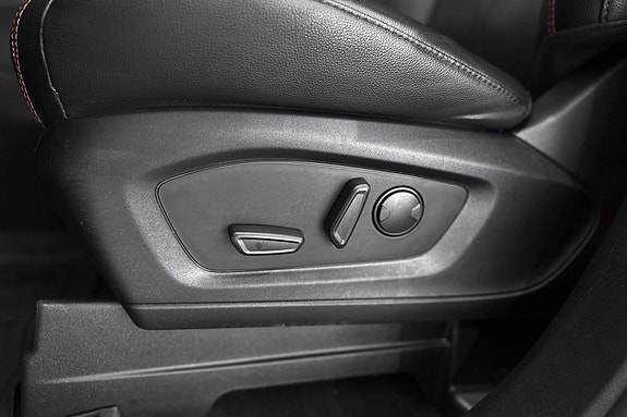 Ford Explorer 24 of 30
