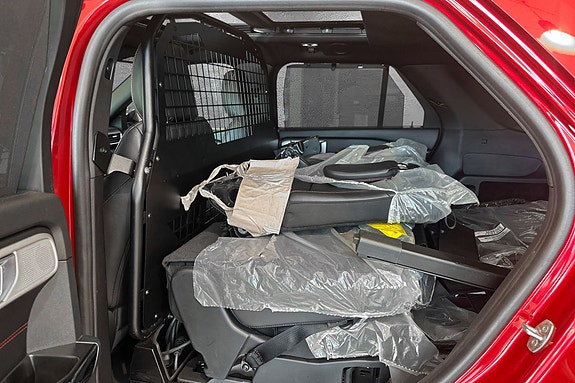 Ford Explorer 19 of 30