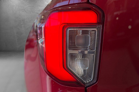 Ford Explorer 13 of 30