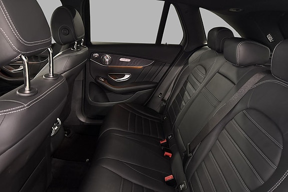 Mercedes-Benz GLC350 e 17 of 29