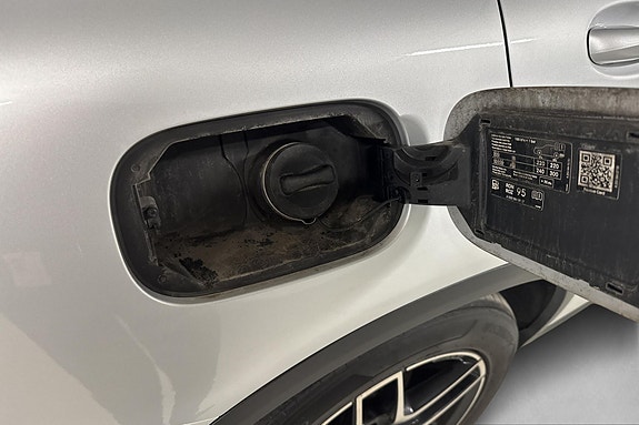 Mercedes-Benz GLC350 e 9 of 29