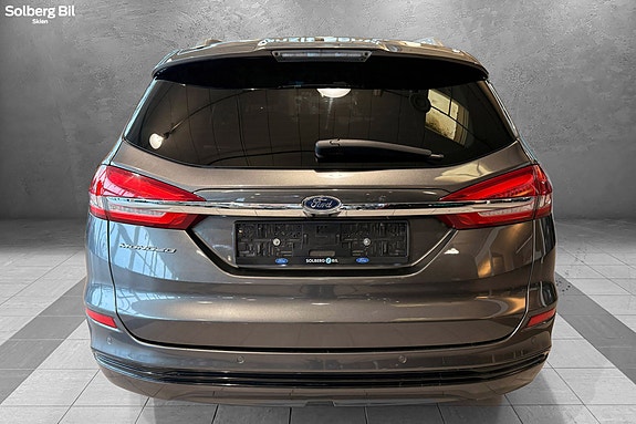 Ford Mondeo 5 of 28