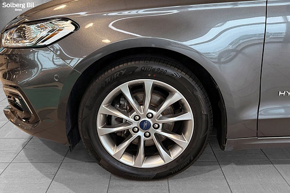 Ford Mondeo 11 of 28