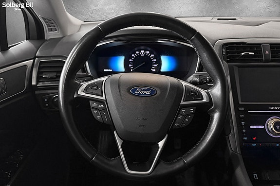 Ford Mondeo 20 of 28