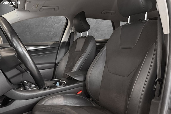 Ford Mondeo 17 of 28