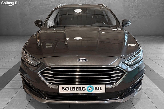 Ford Mondeo 2 of 28