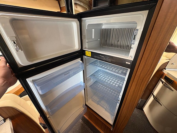 Hymer B 678 ALDE / SKINN / SOLCELLE / ROMSLIG / 14 of 29