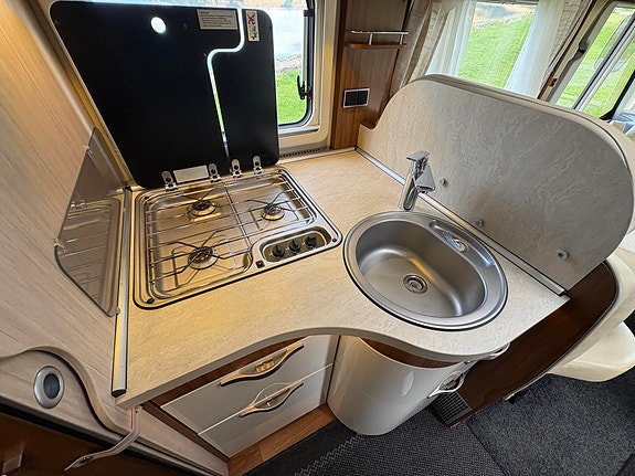 Hymer B 678 ALDE / SKINN / SOLCELLE / ROMSLIG / 11 of 29