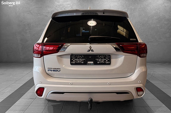 Mitsubishi Outlander 5 of 25