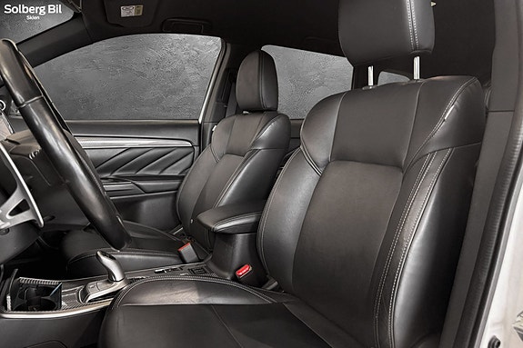 Mitsubishi Outlander 17 of 25