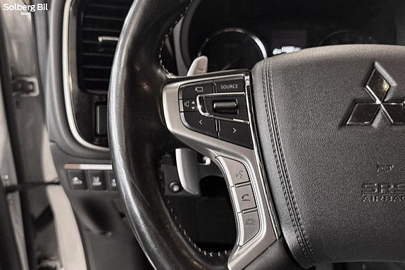 Mitsubishi Outlander 18 of 25
