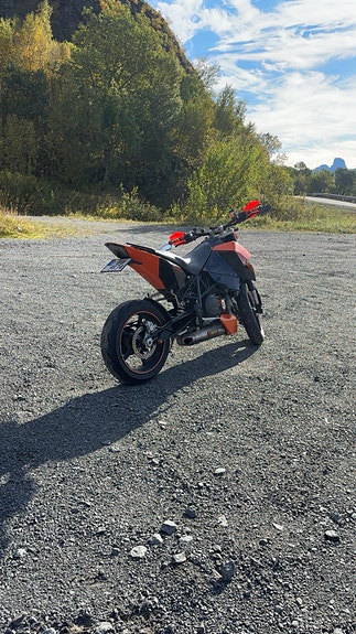 KTM 690 duke Supermoto 6 of 6