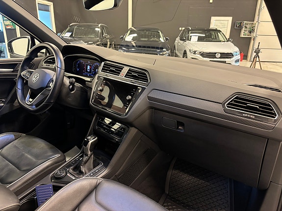 Volkswagen Tiguan 13 of 30
