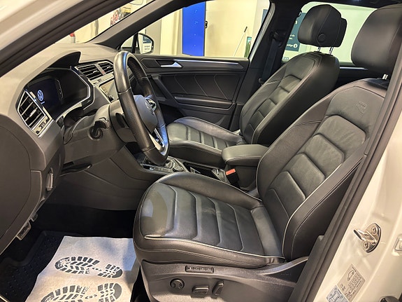 Volkswagen Tiguan 10 of 30