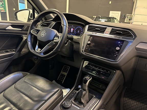 Volkswagen Tiguan 14 of 30