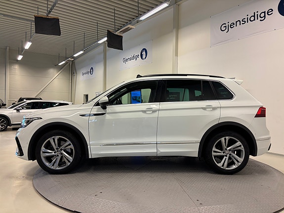 Volkswagen Tiguan 5 of 30