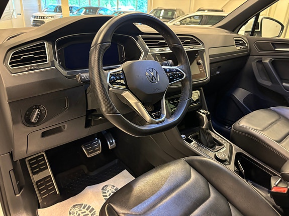 Volkswagen Tiguan 11 of 30