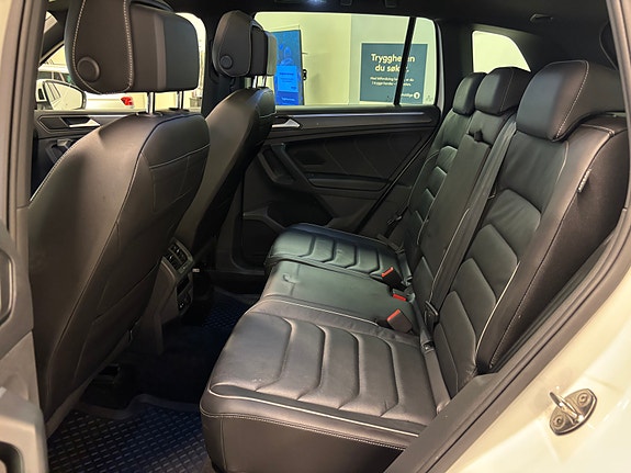 Volkswagen Tiguan 27 of 30