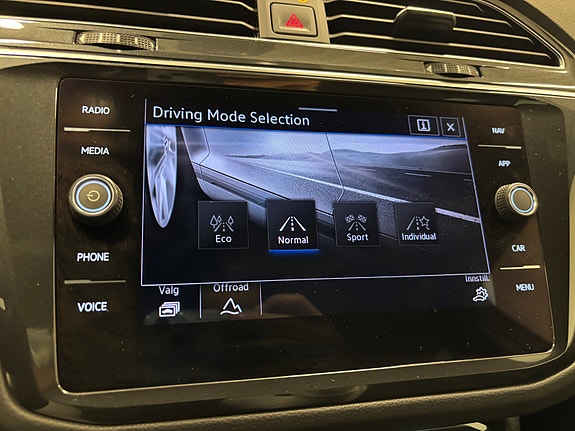Volkswagen Tiguan 26 of 30
