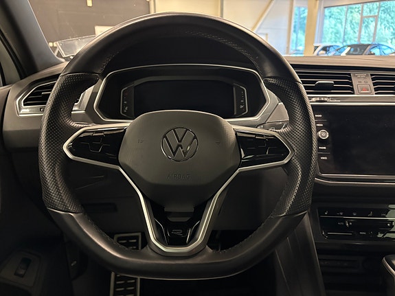 Volkswagen Tiguan 17 of 30
