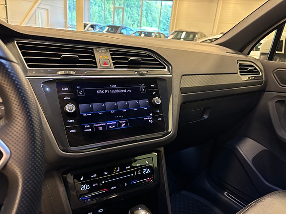Volkswagen Tiguan 22 of 30