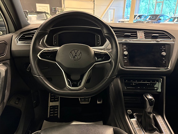 Volkswagen Tiguan 16 of 30