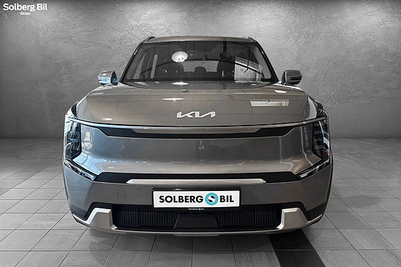 Kia EV9 4 of 30