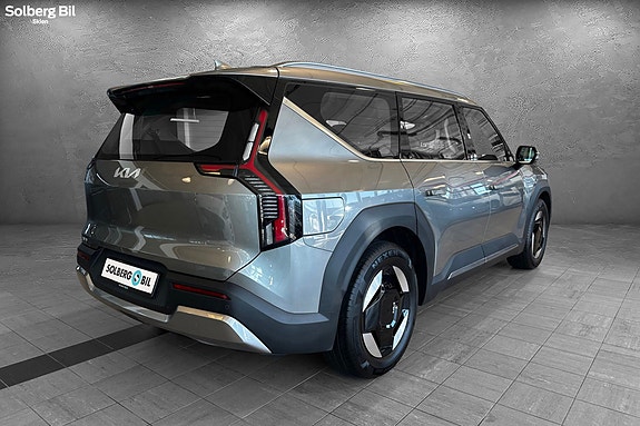 Kia EV9 7 of 30