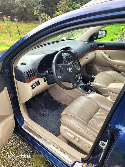 Toyota Avensis 14 of 25