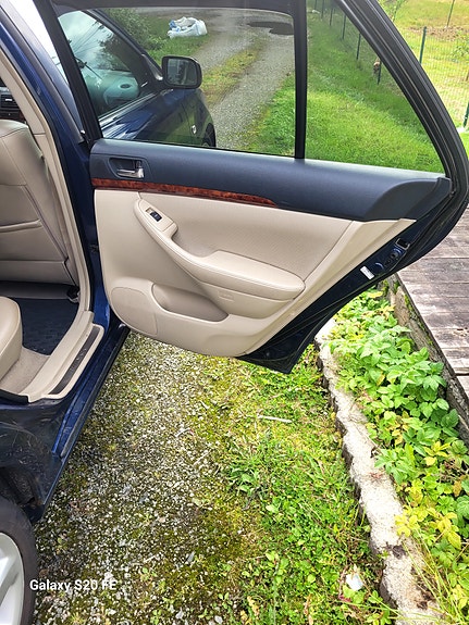 Toyota Avensis 7 of 25
