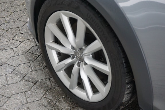 Audi A6 allroad 14 of 15