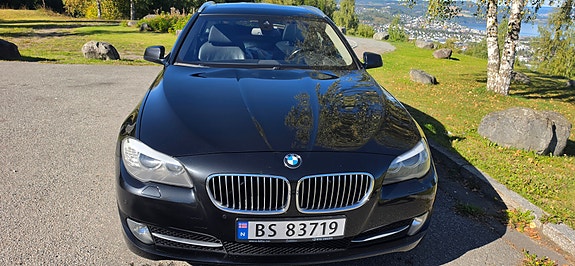 BMW 525d 2 of 7