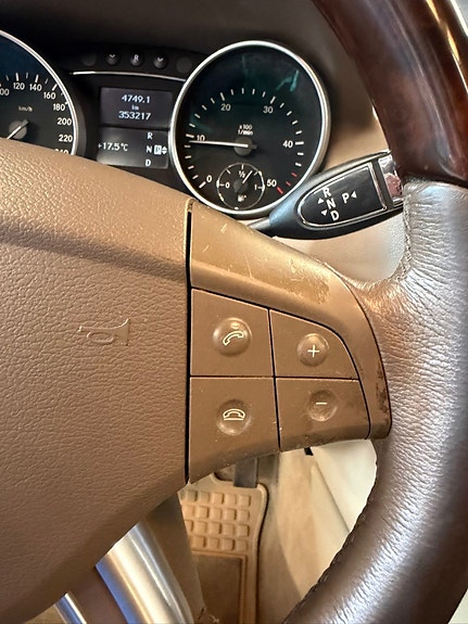Mercedes-Benz ML280 20 of 30