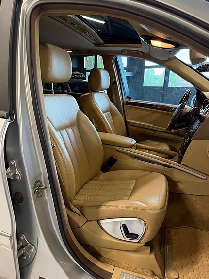 Mercedes-Benz ML280 15 of 30