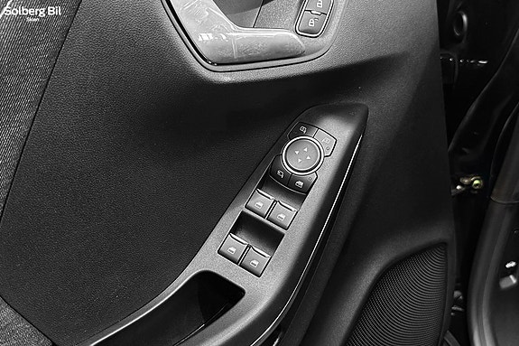 Ford Puma 27 of 30