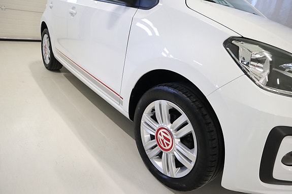 Volkswagen UP! 8 of 19