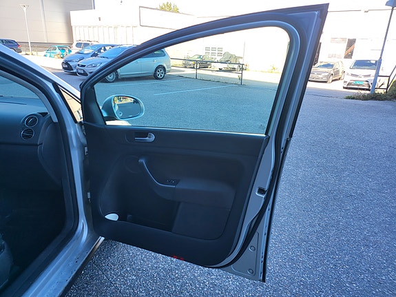 Volkswagen Golf Plus 24 of 30