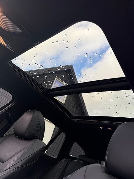 BMW 330e 25 of 30