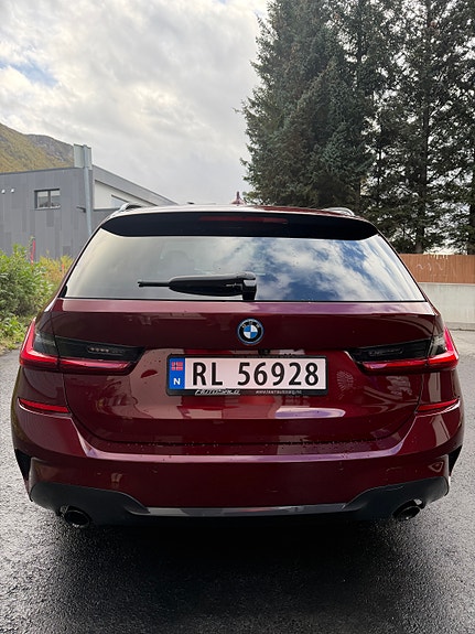 BMW 330e 8 of 30