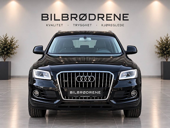 Audi Q5 2 of 8