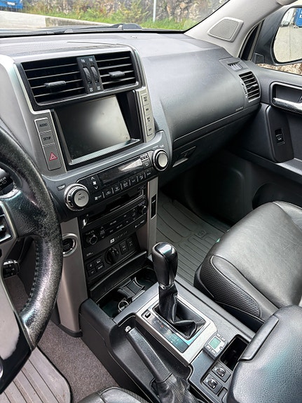 Toyota Land Cruiser 14 of 20